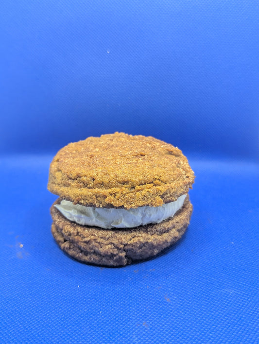 Gluten Free Pumpkin Maple Sandwich Cookie